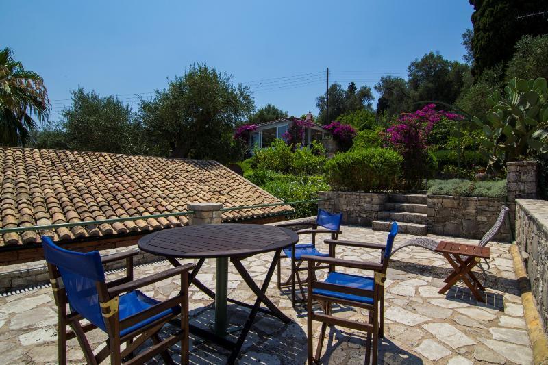 Kiparissi Villa Kourtaiika Exterior photo